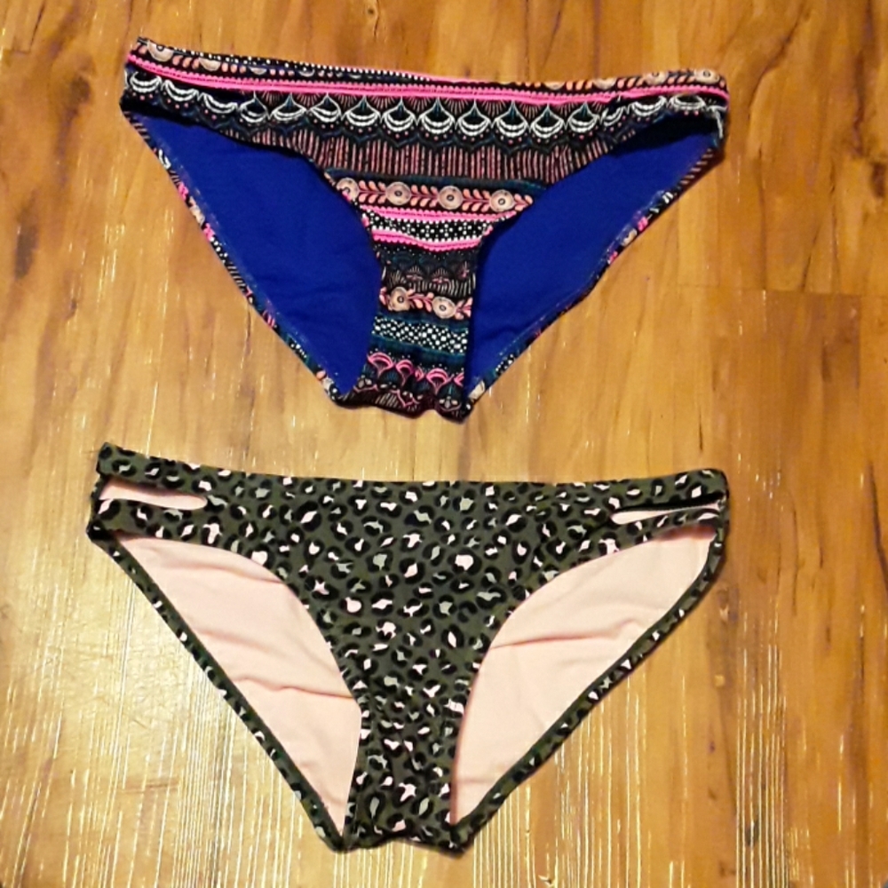 2 NWOT No Boundaries bikini bottoms